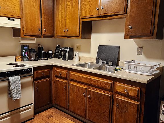 4th image of 4110 Jewell St #2