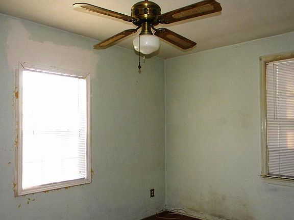 3rd image of 1290 Stimson St