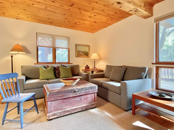 175 Kuhn Dr, Tijeras, NM 87059