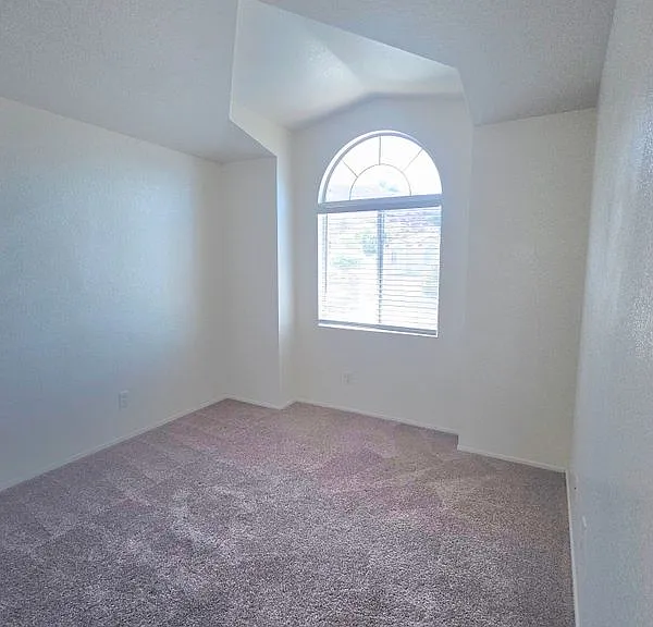 33178 Regatta Dr — Photo 17