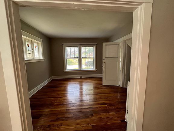 2nd image of 1152 Moorlands Dr #1