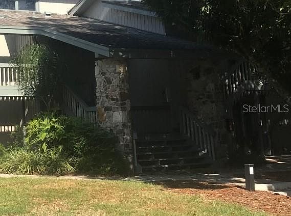 1st image of 3567 Camelot Dr