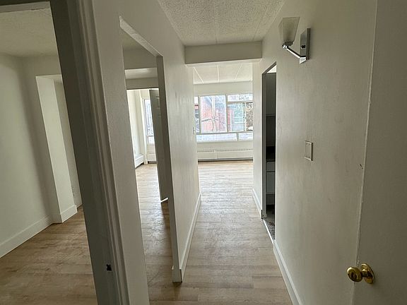 4th image of 283 Maclaren St #1562365