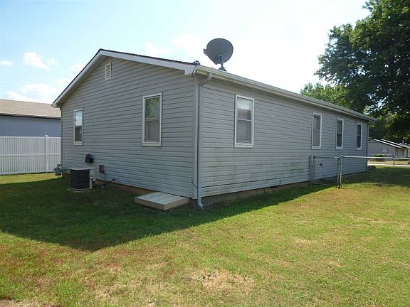 4th image of 1518 N 10th St
