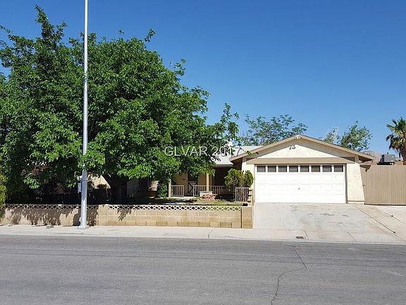 3rd image of 1009 Meadbrook St #0