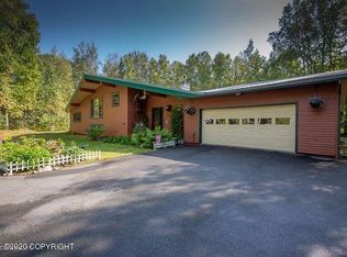 20727 Oberg Rd, Chugiak, AK 99567