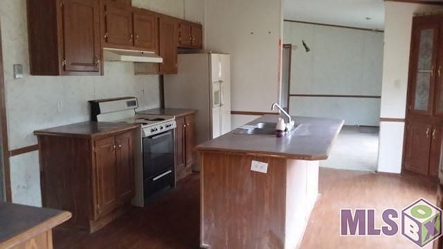 2nd image of 14547 Springfield Rd