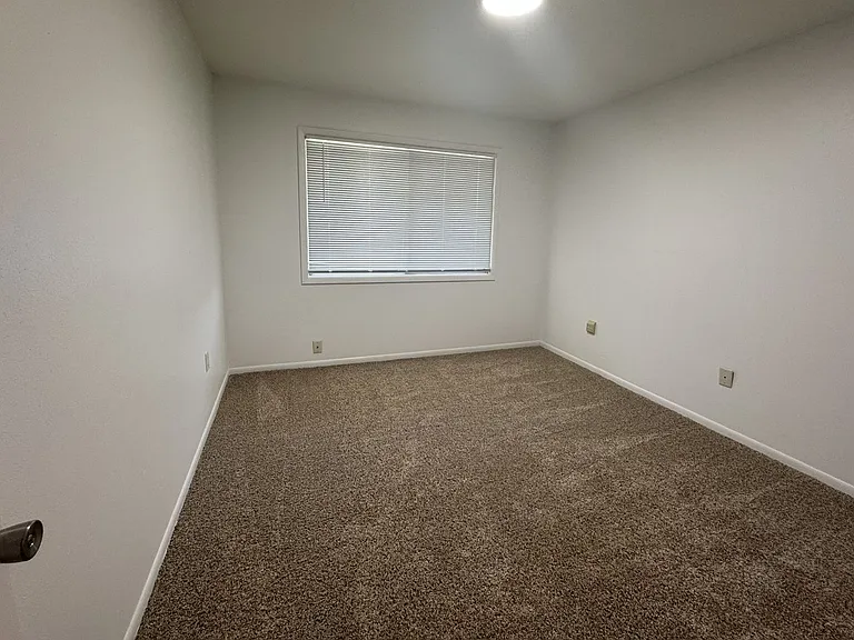1003 Parkway Dr #1005 — Photo 8