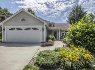 5377 Wolf Run Dr, Columbus, OH 43230