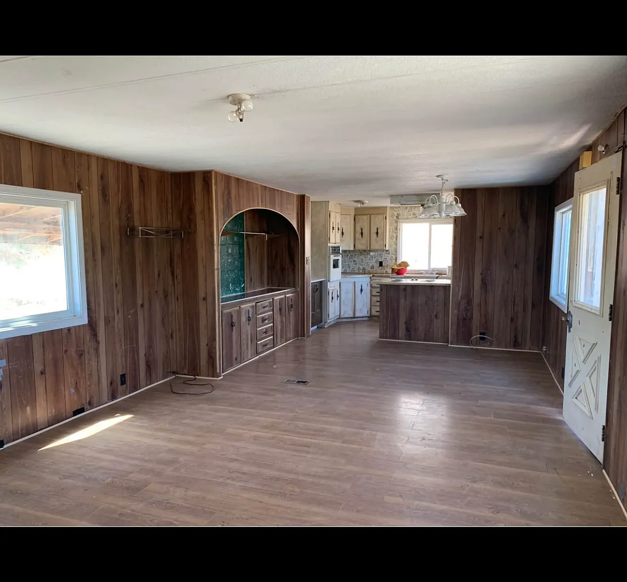 2 bed, 938 sqft, $1,700 — Photo 2