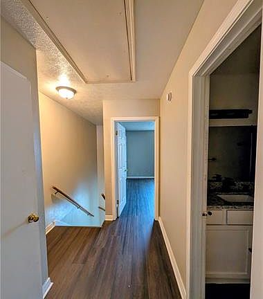 4th image of 10921 Roger Dr APT C