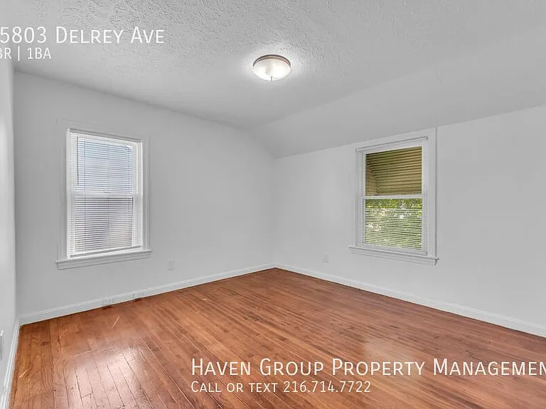 15803 Delrey Ave — Photo 16