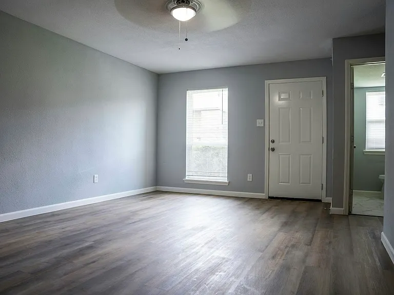 12214 Ormandy St #12216 — Photo 4