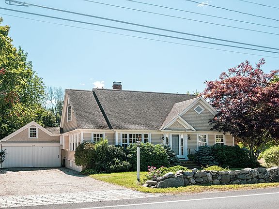 3rd image of 650 Washington Road
