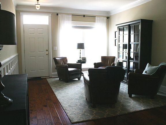 3rd image of 123 Penns Manor Dr