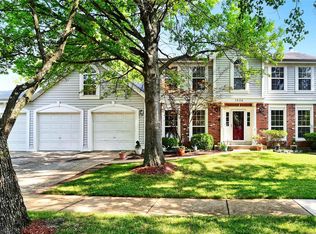 1536 Summer Chase Ln, Fenton, MO 63026
