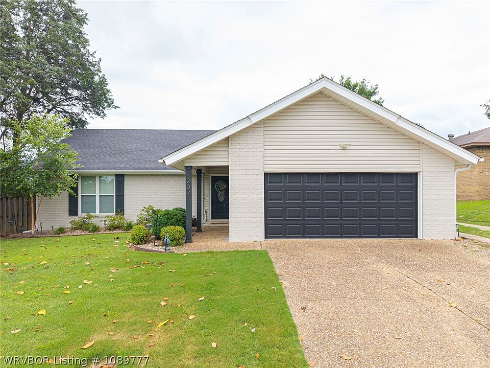 1st image of 207 Azure Hills Dr