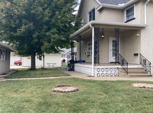 1018 Henry St, Peru, IL 61354