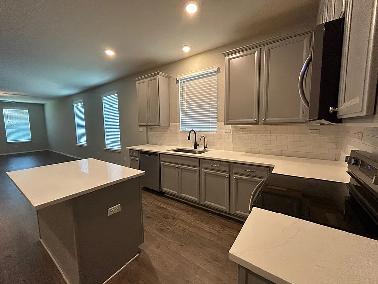 755 Steeplebush — Photo 10
