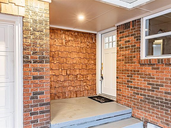 2nd image of 10420 Ridgeview Dr