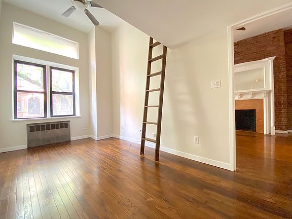 4th image of 52 W 87th St APT 1A