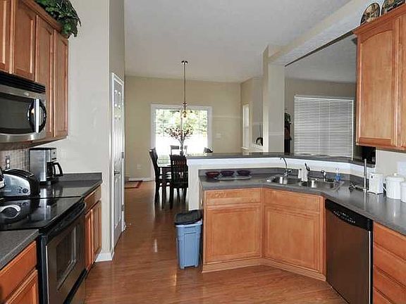5th image of 1702 Cape Hatteras Ct