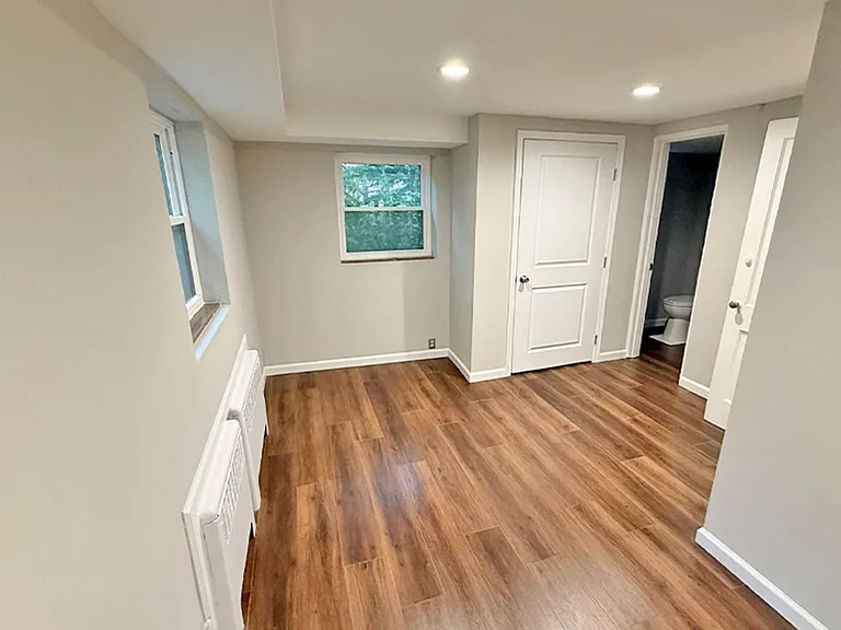 458 Wood Ave — Photo 5