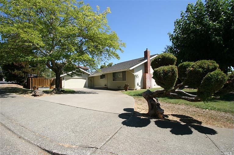 1st image of 10 San Joaquin Pl