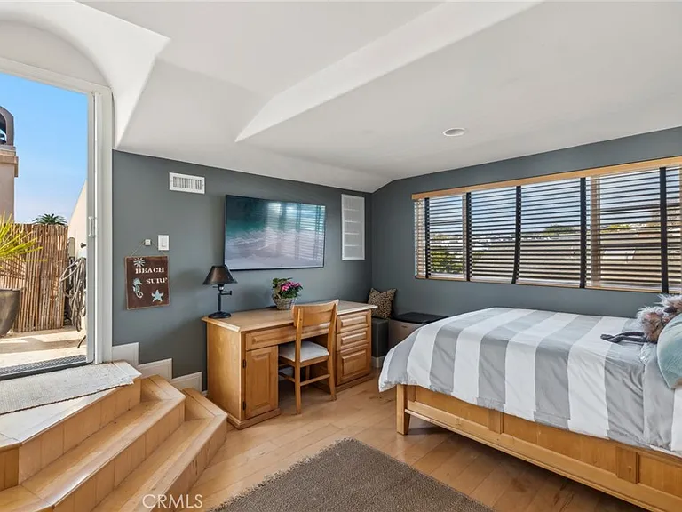 610 Marigold Ave — Photo 22