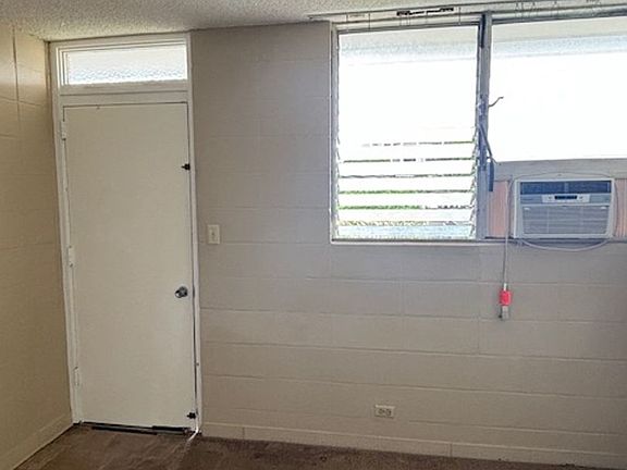 4th image of 1442-1448 Wilder Ave #9