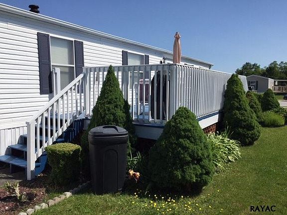 2nd image of 45 Hampshire Dr