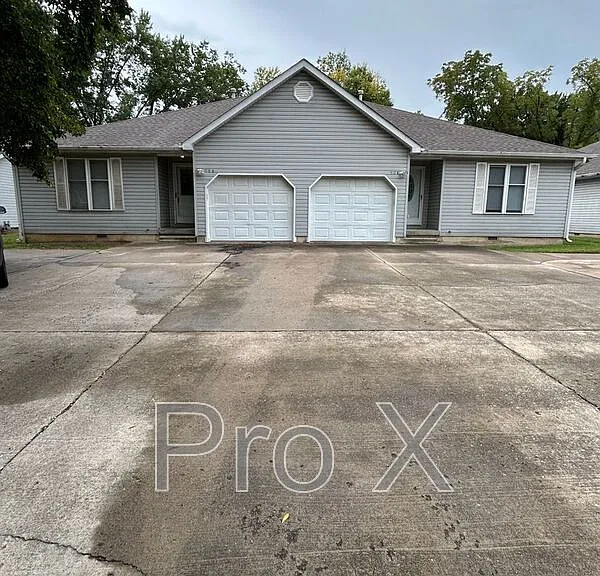 512 E Park St #A — Photo 1