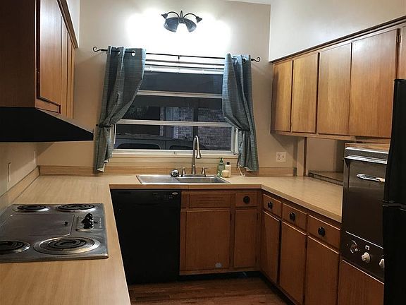 5th image of 1804 E Shady Oak Dr