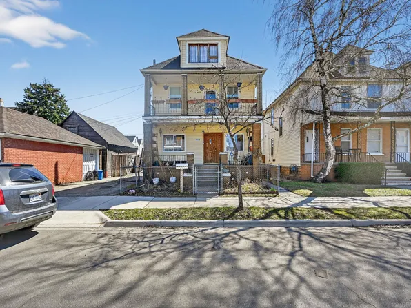 3034 Evaline St, Hamtramck, MI 48212