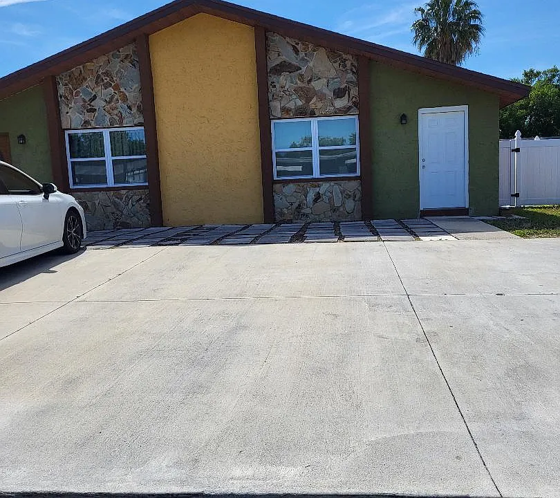 11103 Harding Dr