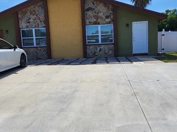 11103 Harding Dr, Pt Richey, FL 34668