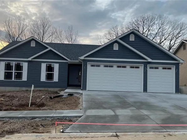 1561 Louisiana Dr, Herculaneum, MO 63048