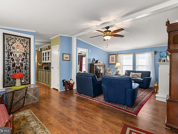 3rd image of 36943 Mallard Dr