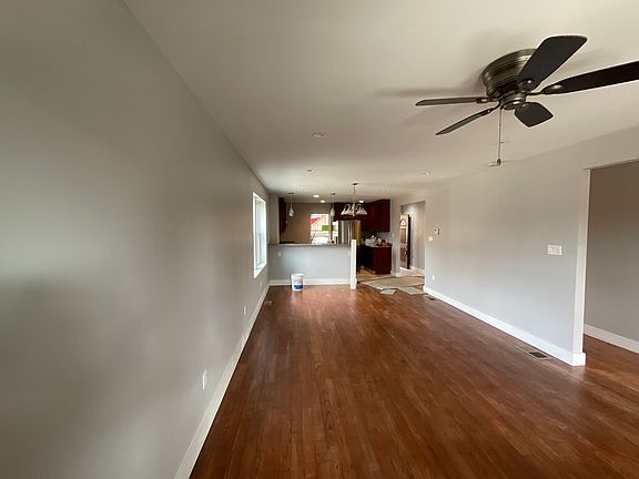 Alt Dining Room / Living Room