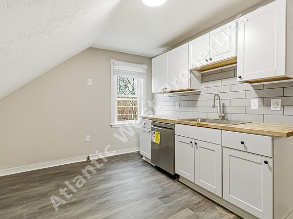 2nd image of 1512 Blair Ave APT D