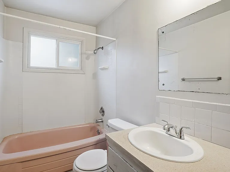 1611 W 8th Ave — Photo 10