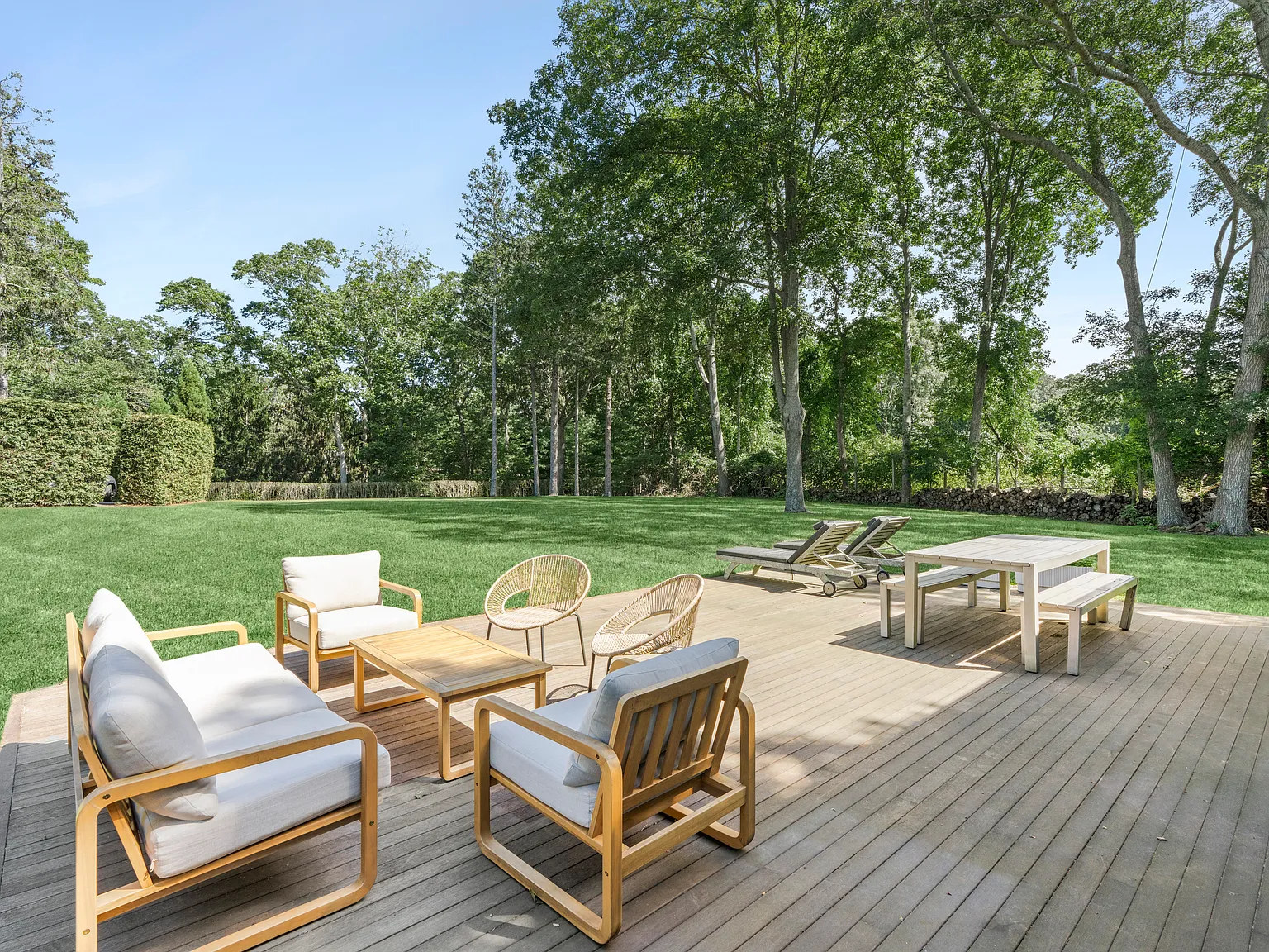 Amagansett Cottage or Compound — Photo 3