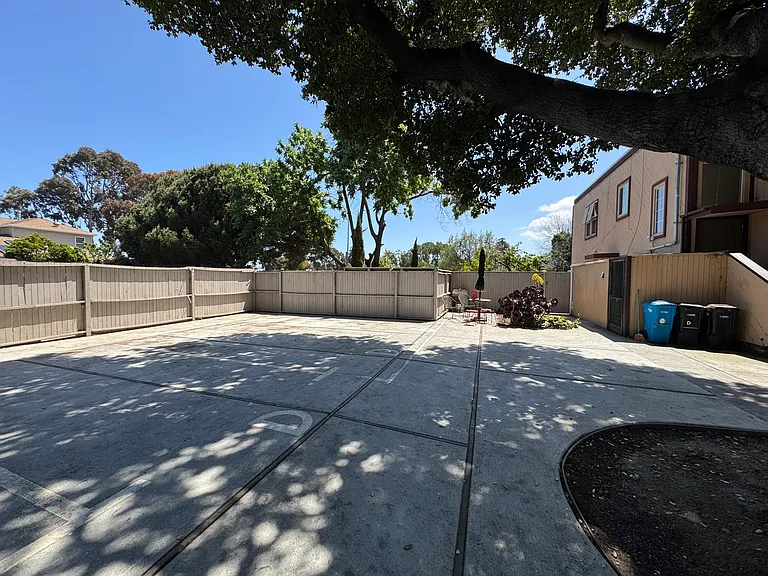 parking area