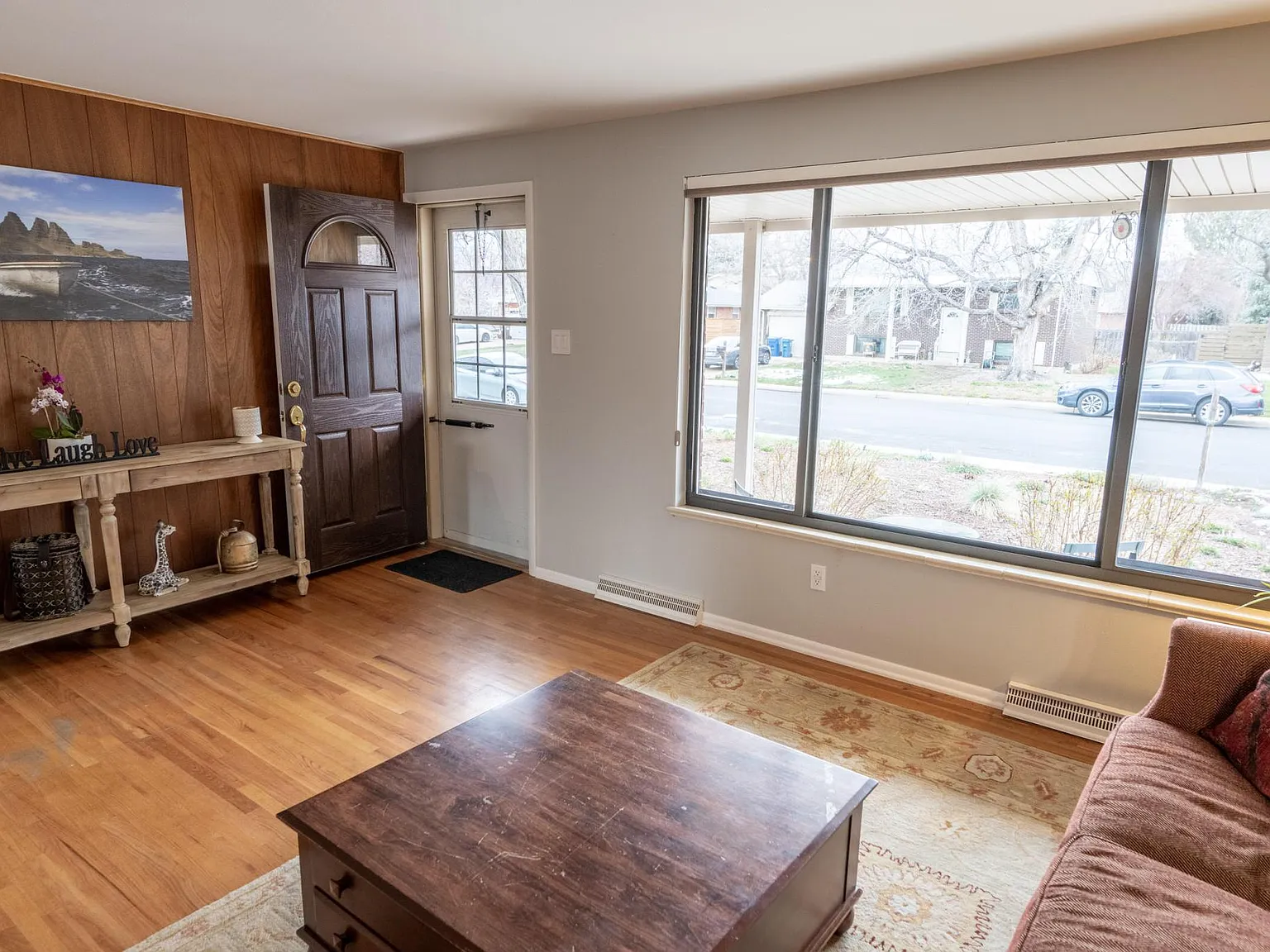 3 bed, 1176 sqft, $3,500 — Photo 2