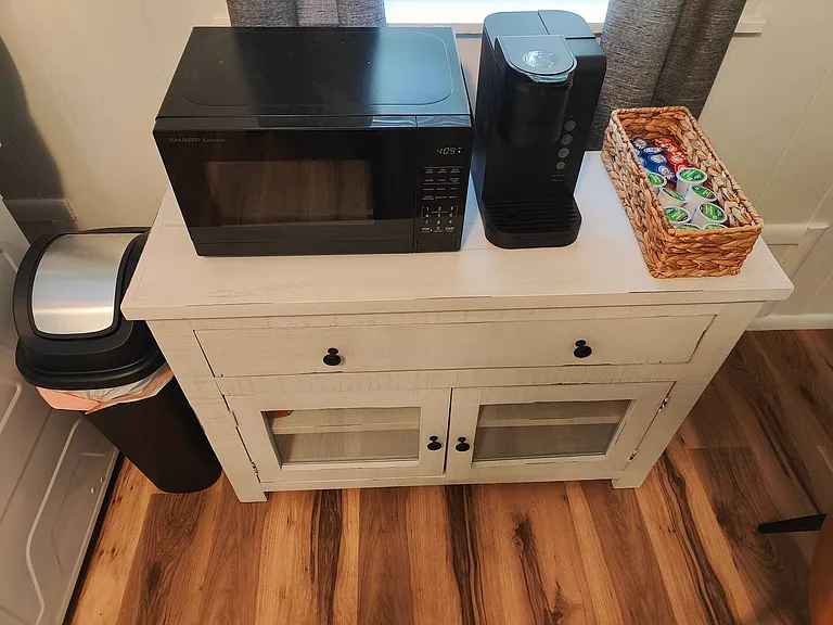 400 Columbine Blvd #8 — Photo 4