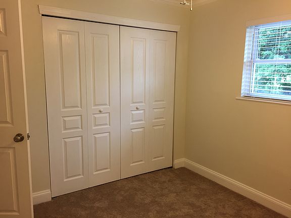 3 bedrooms, large closets