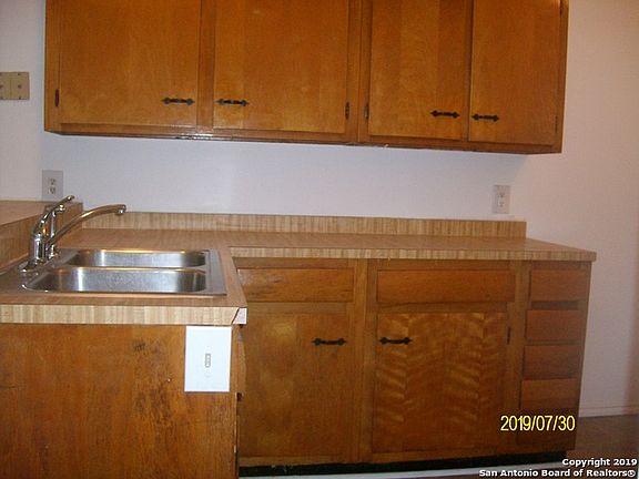 5th image of 306 Northvalley Dr