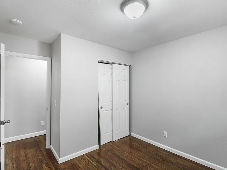 2270 Wernert Ave — Photo 19