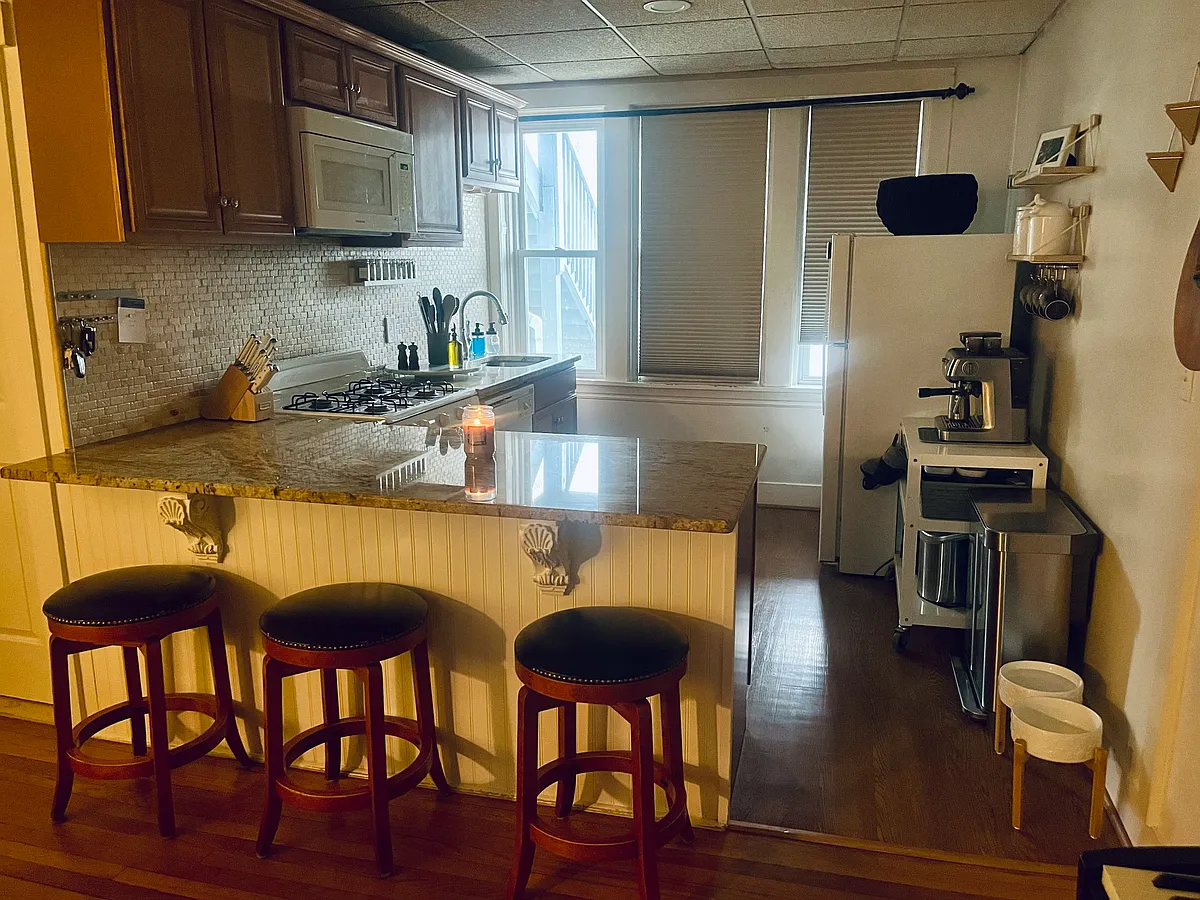 Building Photo - 50 E Ridgewood Ave #1