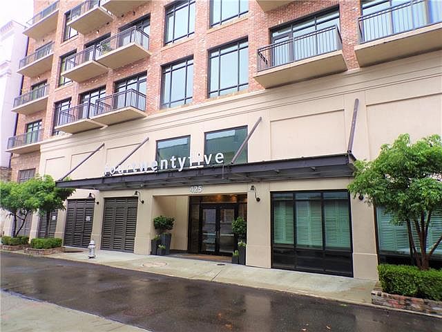 1st image of 425 Notre Dame St APT 702